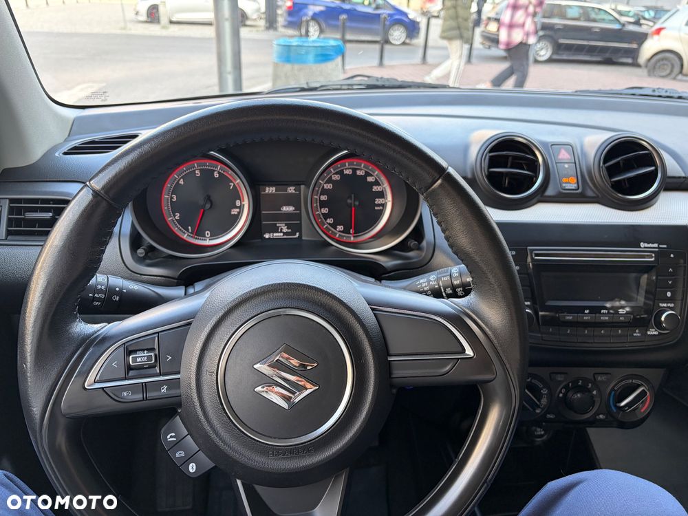 Suzuki Swift 1.2 Premium - 22