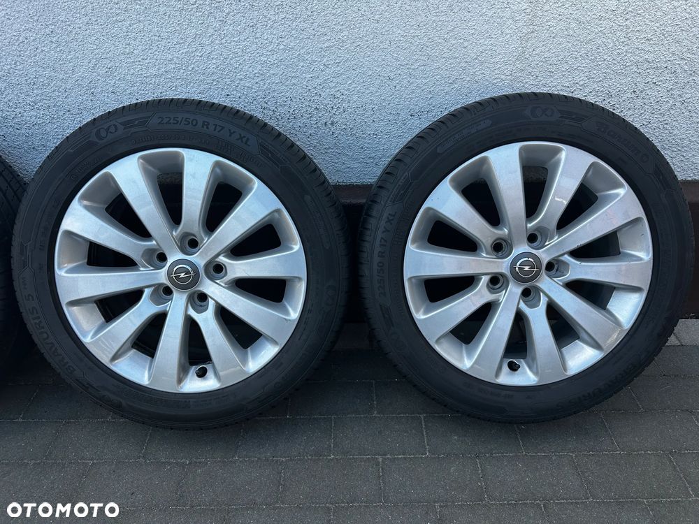 225 50 17 / 5x115 / OPEL Zafira Astra CHEVROLET / BARUM - 4