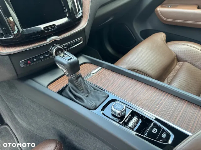 Volvo XC 60 T5 AWD Inscription - 30