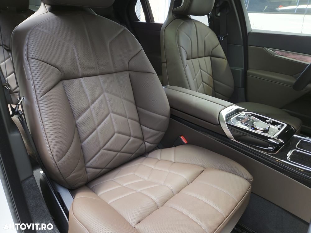 BMW Seria 7 740d xDrive MHEV - 9