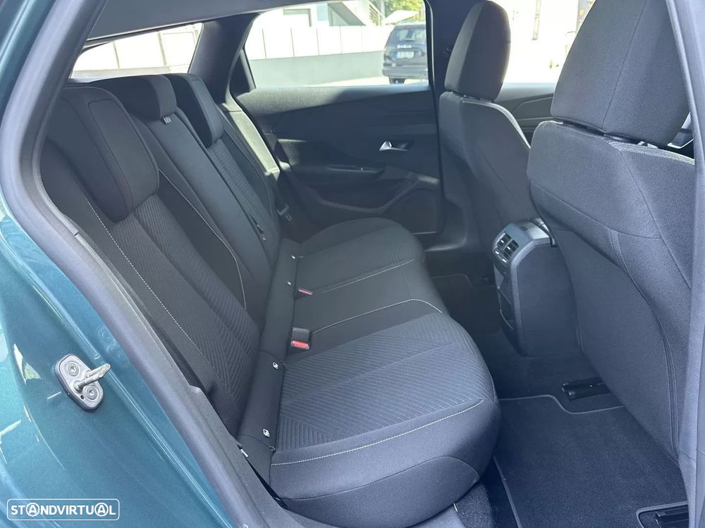 Peugeot 308 SW 1.2 PureTech Allure - 23