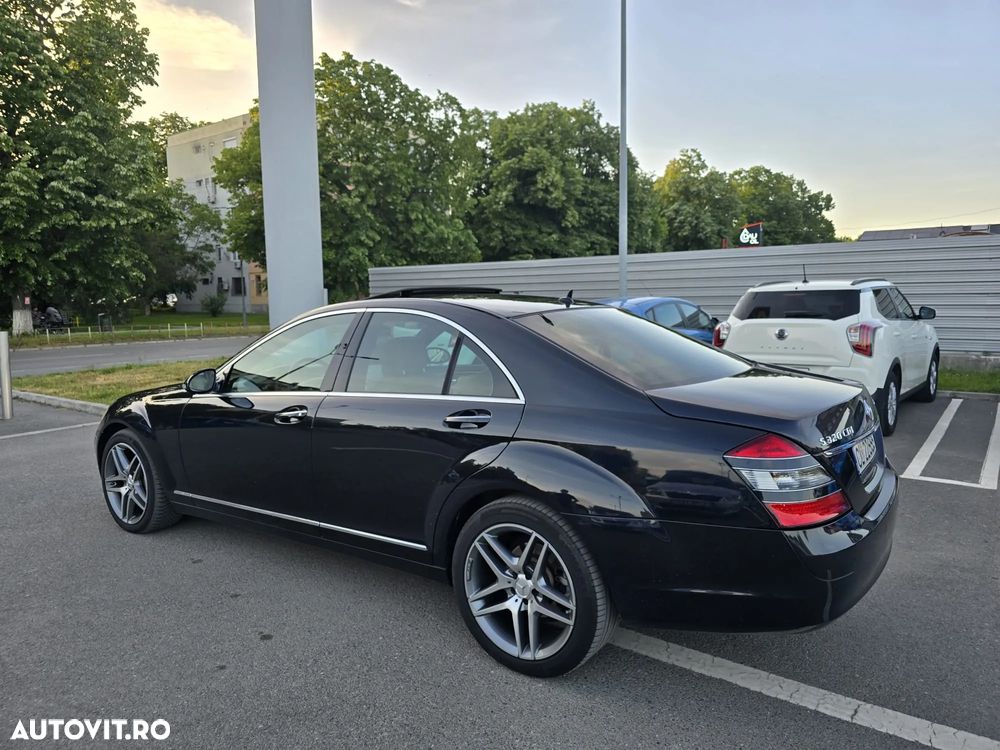 Mercedes-Benz S - 8