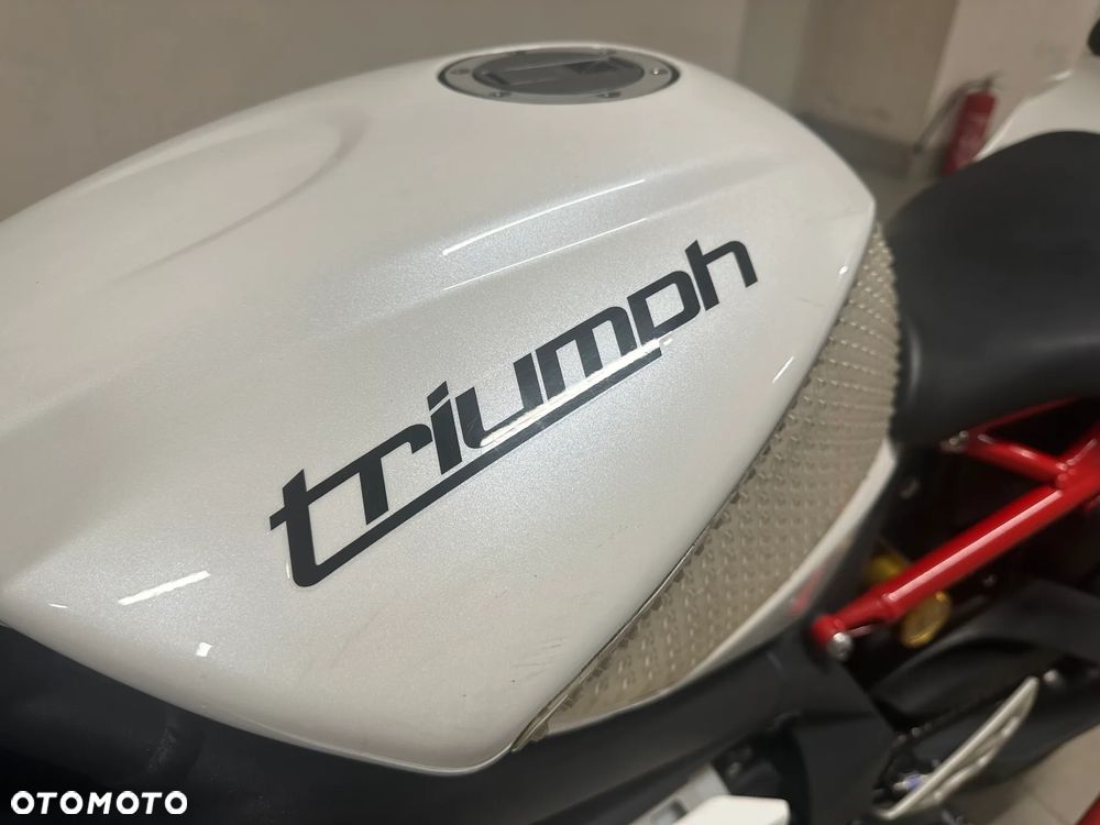 Triumph Daytona - 8