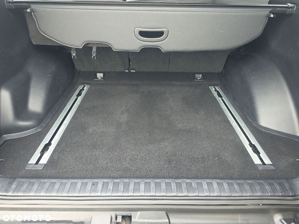 Toyota Land Cruiser - 25