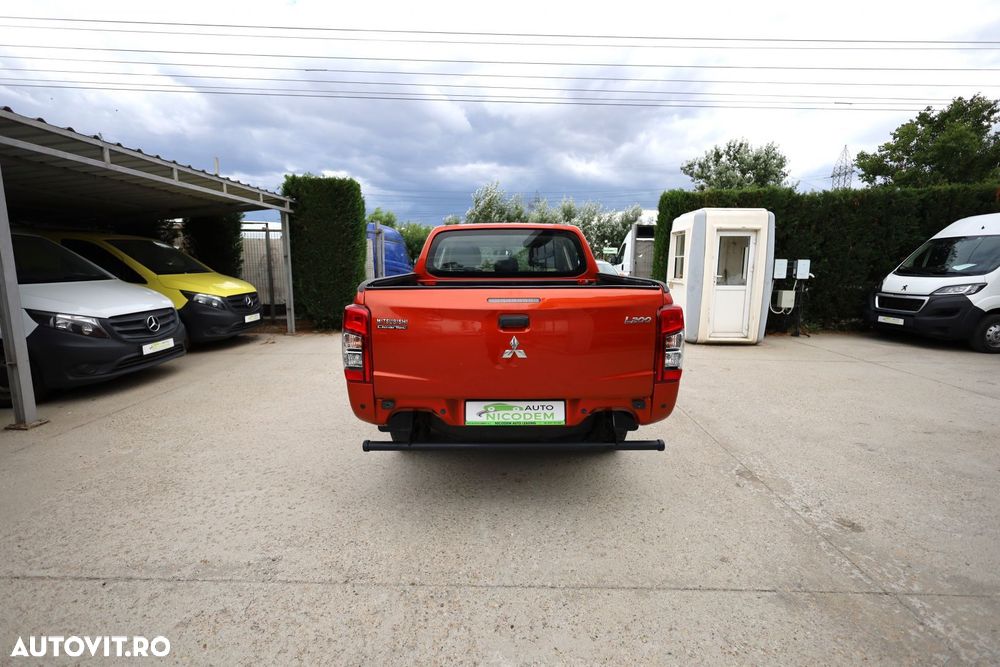 Mitsubishi L200 - 6
