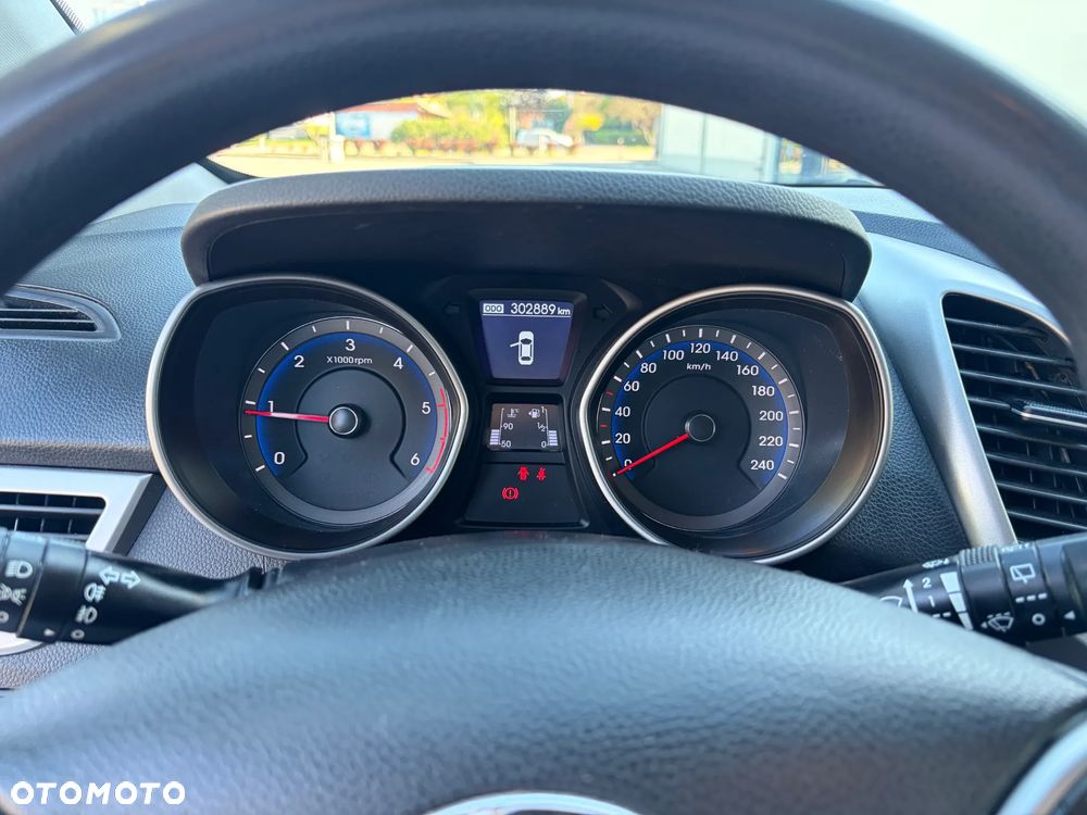 Hyundai i30 1.4 CRDi Classic + - 11