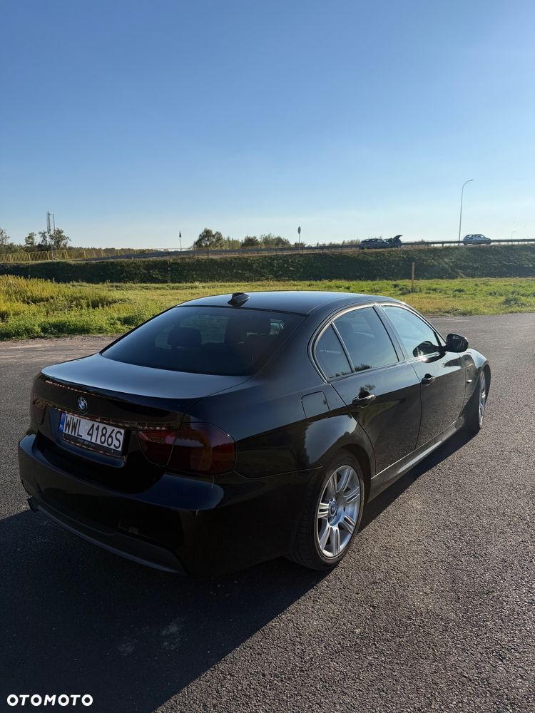 BMW Seria 3 320i - 3