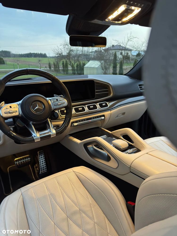 Mercedes-Benz GLS - 13
