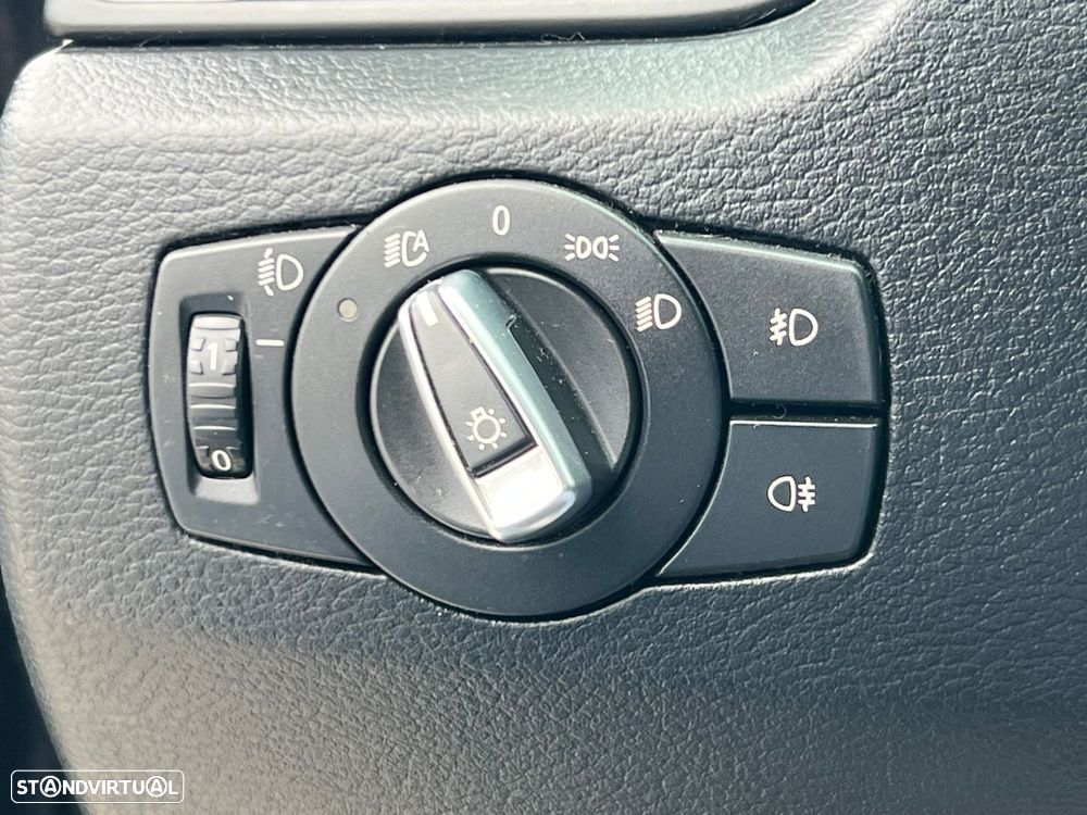 BMW X1 16 d sDrive - 17