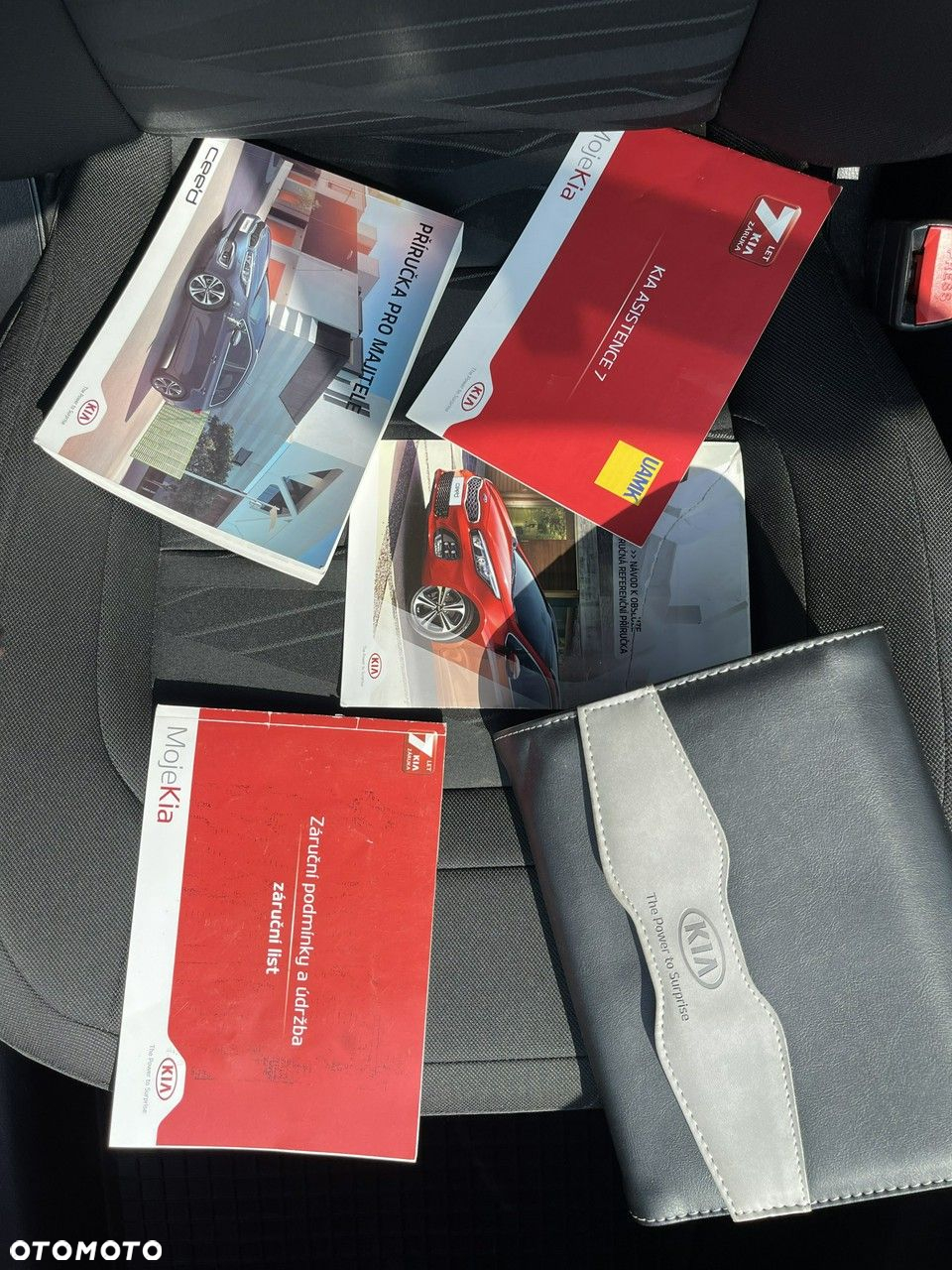 Kia Ceed 1.4 CRDi 90 ISG SW Spirit - 11