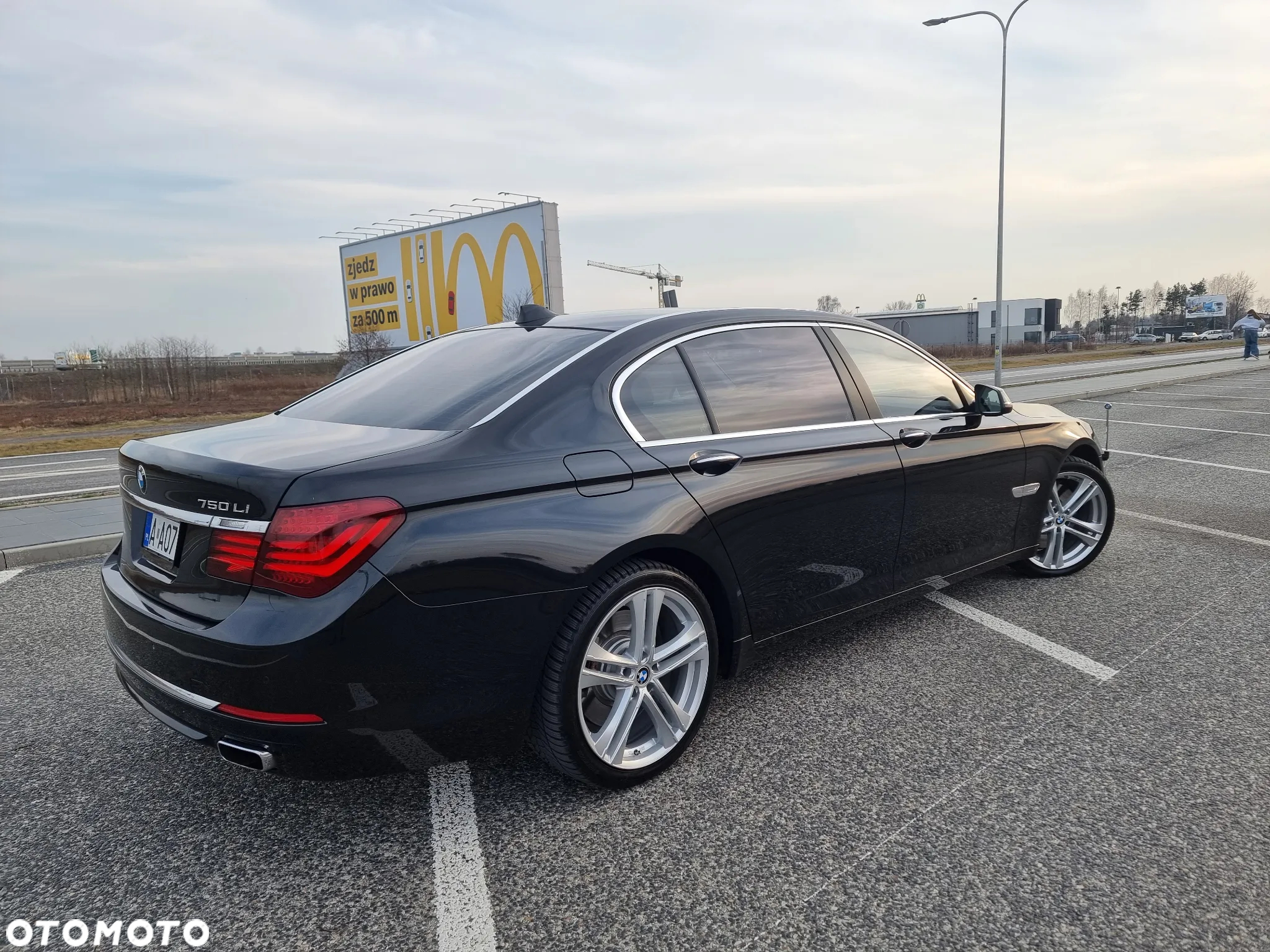 BMW Seria 7 750Li - 10