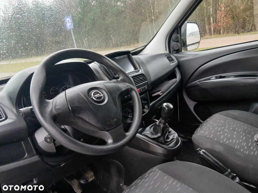 Opel COMBO - 10