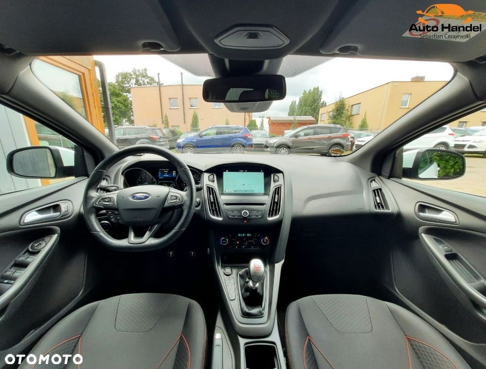 Ford Focus 1.5 EcoBoost STart-Stopp-System ST-LINE - 6
