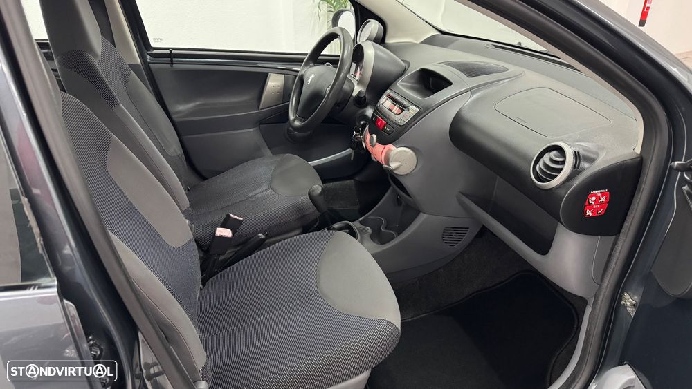 Peugeot 107 1.4 HDi Trendy - 9