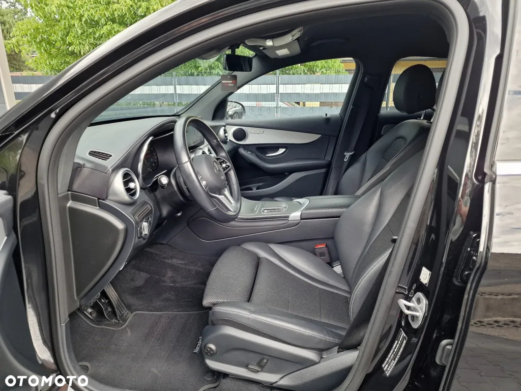 Mercedes-Benz GLC GLC-Coupe 300 de 4Matic 9G-TRONIC AMG Line - 11