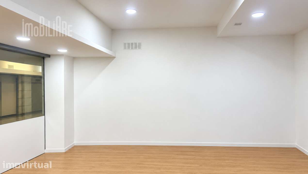 Vende Loja no Centro Comercial Souto Center Gondomar - Grande imagem: 4/10