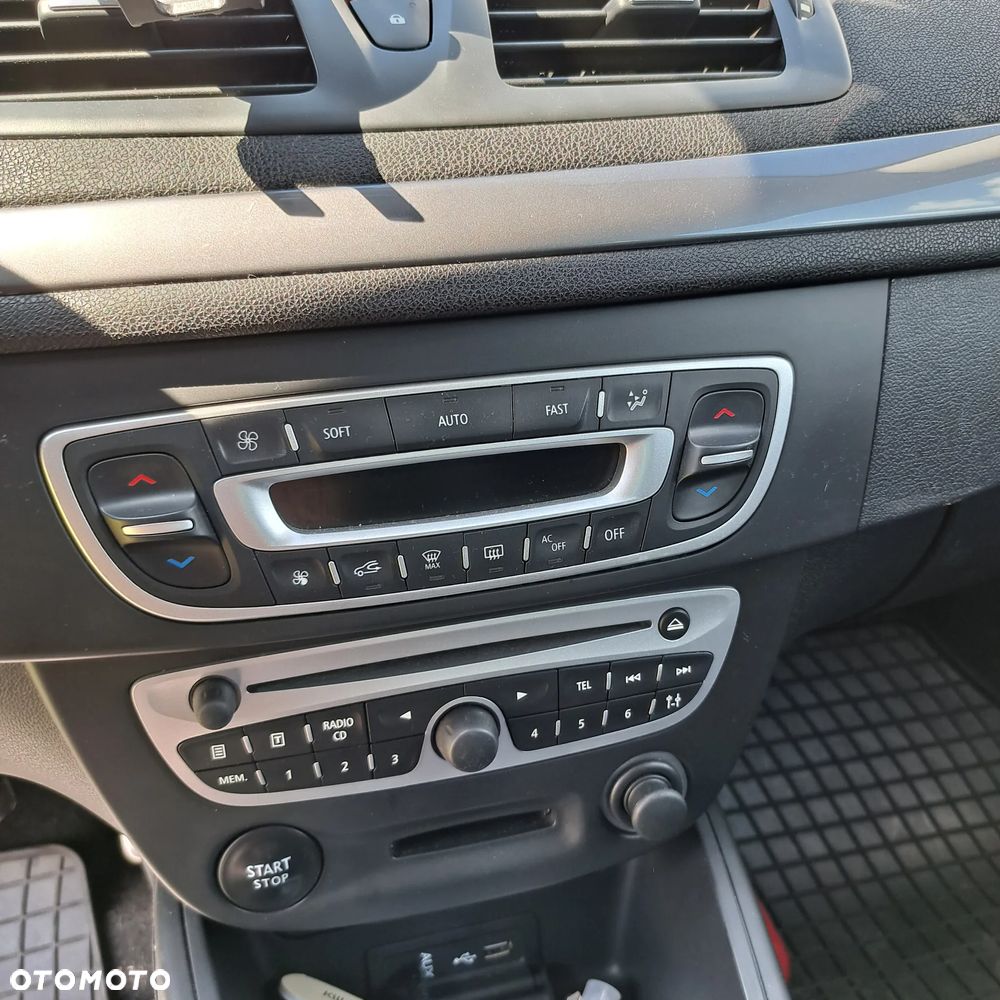 Renault Megane 1.6 16V Luxe Dynamique - 9