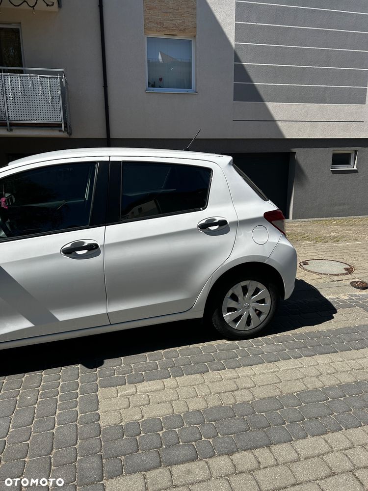 Toyota Yaris 1.0 Active - 5