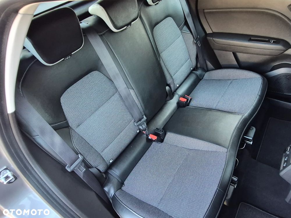 Renault Captur - 16