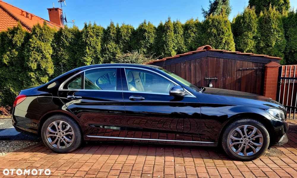 Mercedes-Benz Klasa C 200 4-Matic 9G-TRONIC - 6