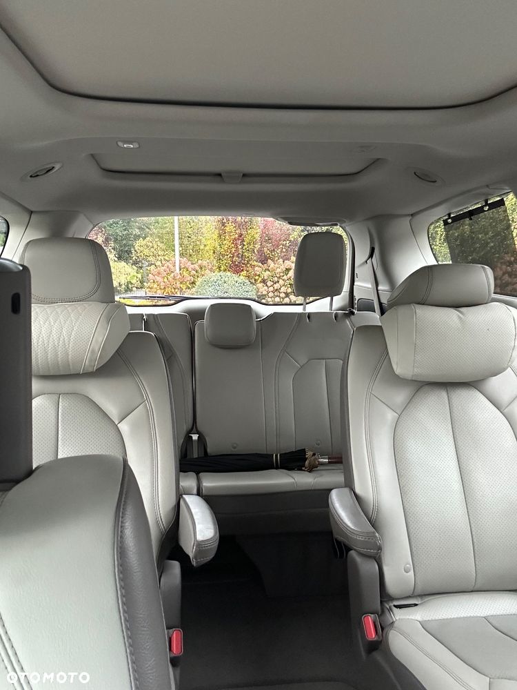 Chrysler Pacifica - 9