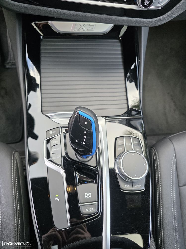 BMW iX3 Inspiring - 28