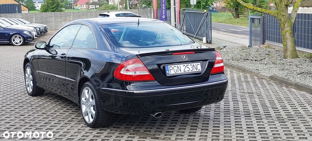 Mercedes-Benz CLK - 24