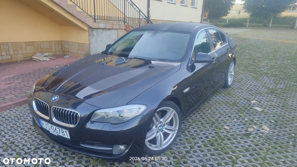 BMW Seria 5 520d Luxury Line - 2