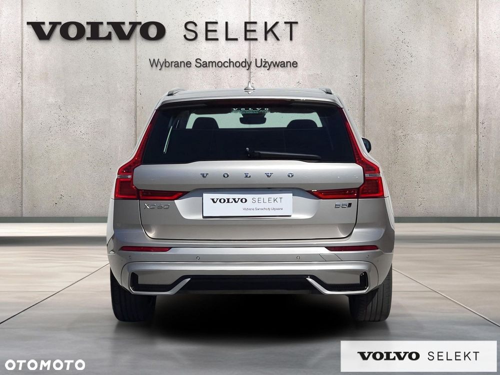 Volvo XC 60 B5 B AWD Plus Dark - 5