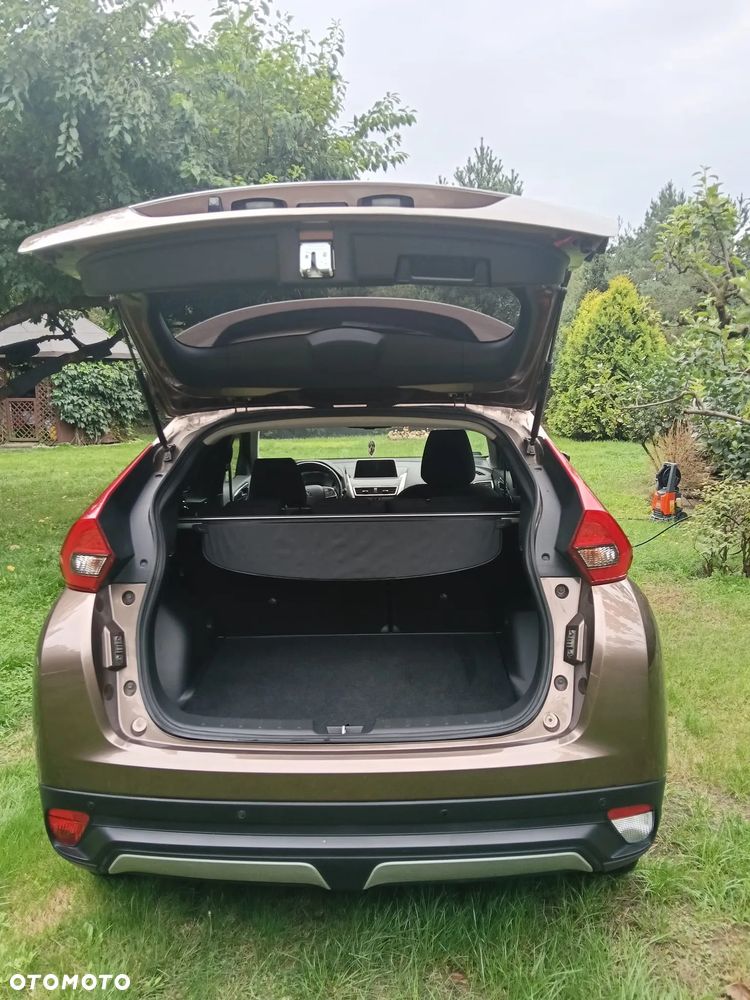Mitsubishi Eclipse Cross 1.5 T GPF Invite Plus - 12