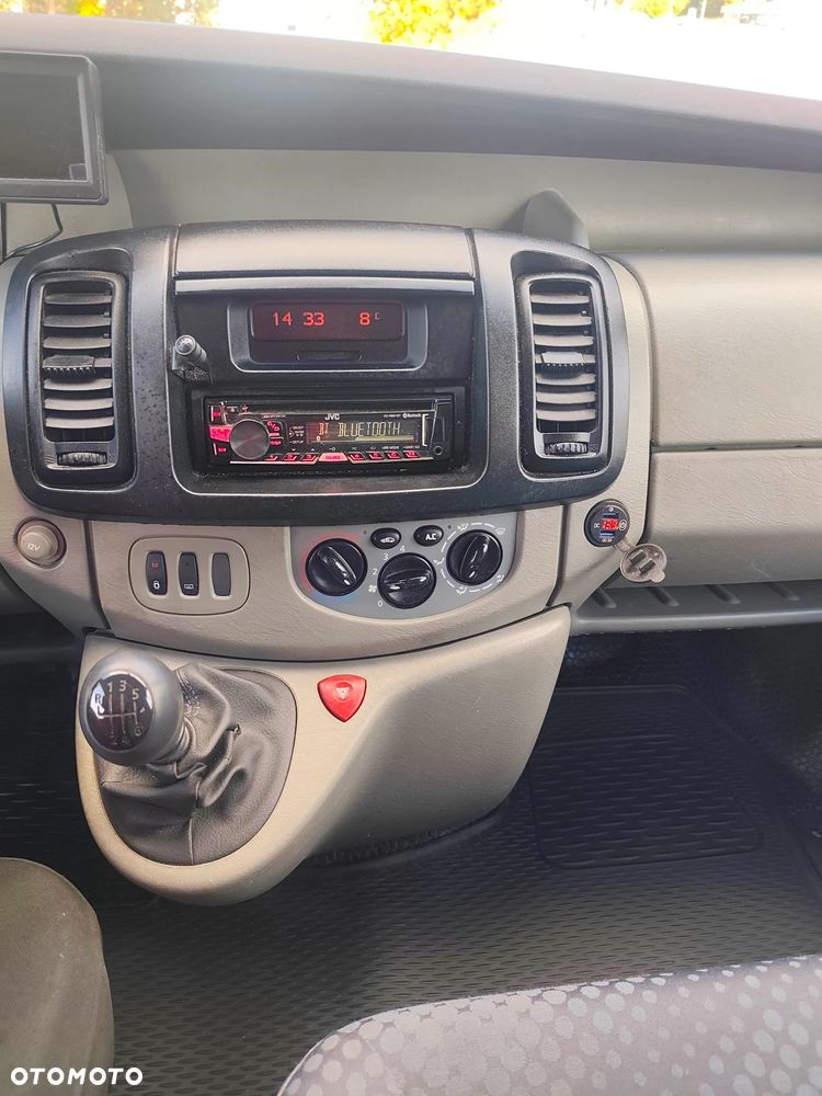 Renault Trafic - 18