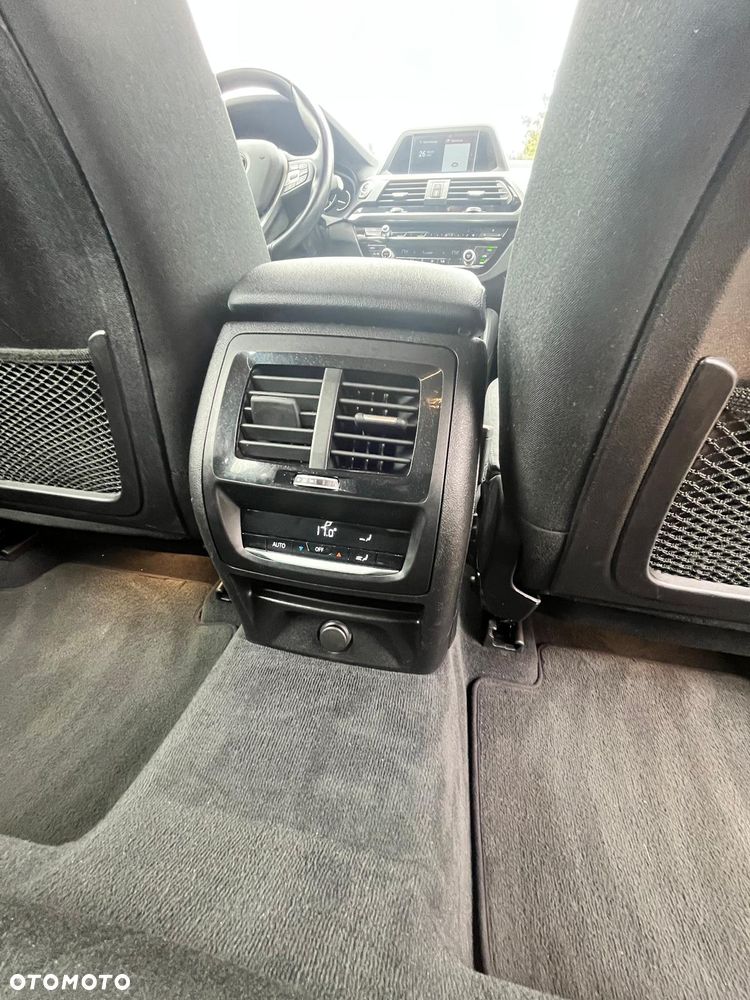 BMW X4 xDrive20i Advantage sport - 20