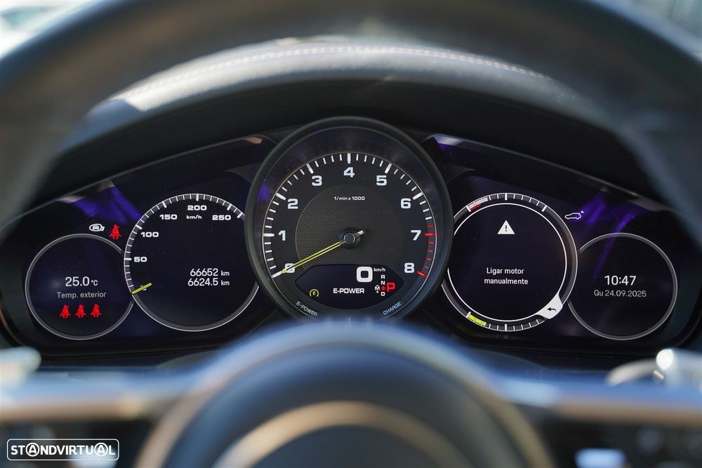 Porsche Cayenne Coupé E-Hybrid - 27