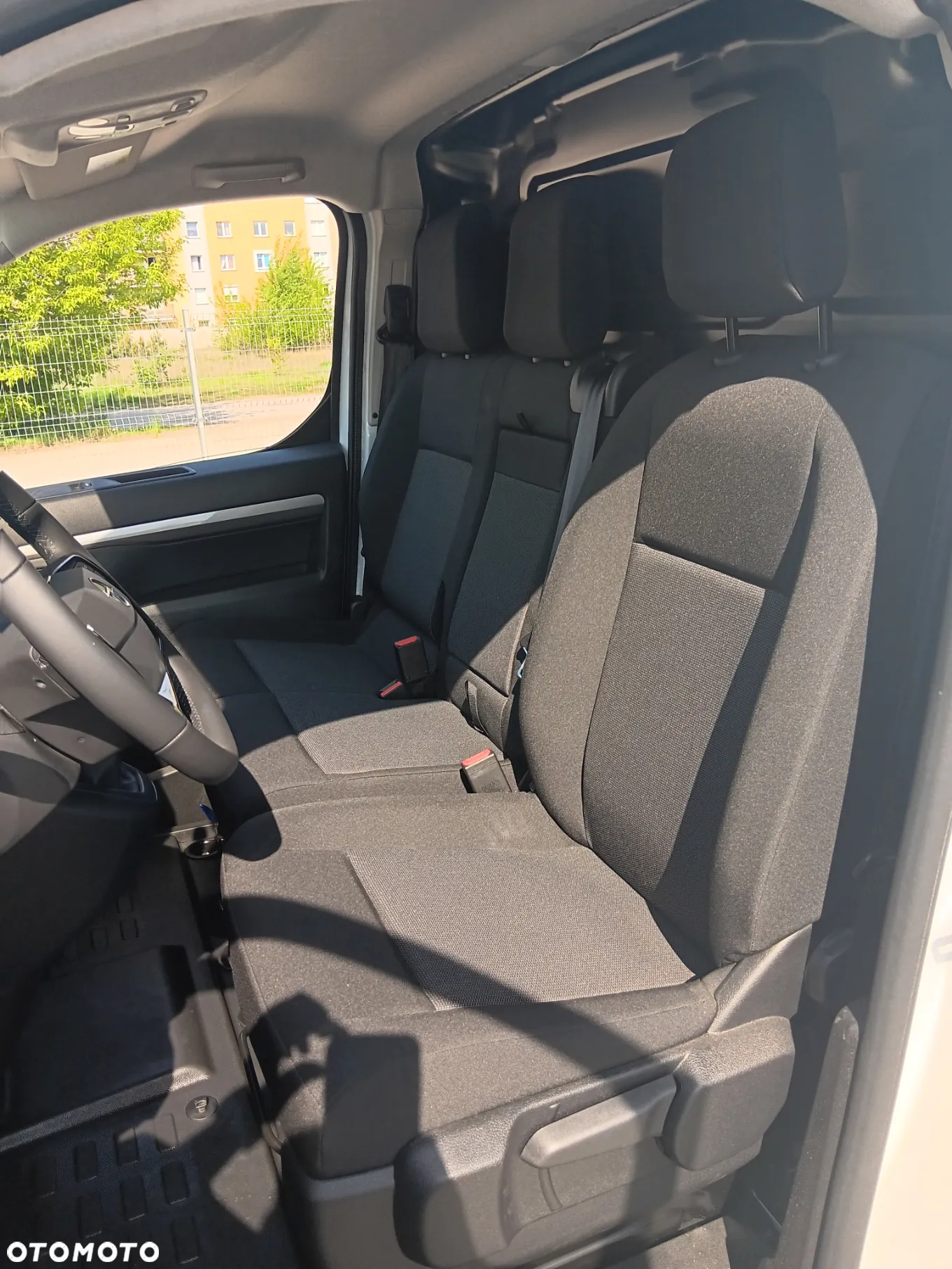 Opel Vivaro Furgon Extra Long - 11