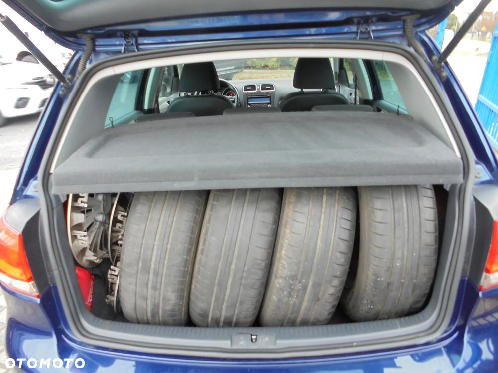 Volkswagen Golf 1.6 TDI DPF Comfortline - 16