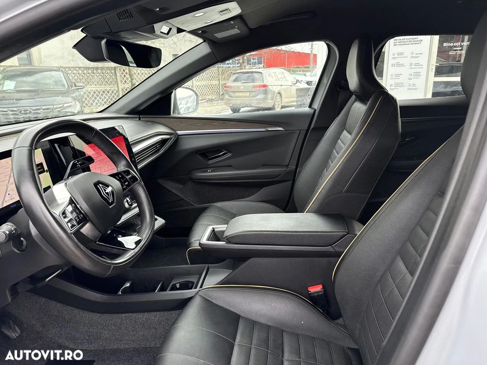 Renault Megane E-TECH 60 kWh 220 CP Iconic - 14