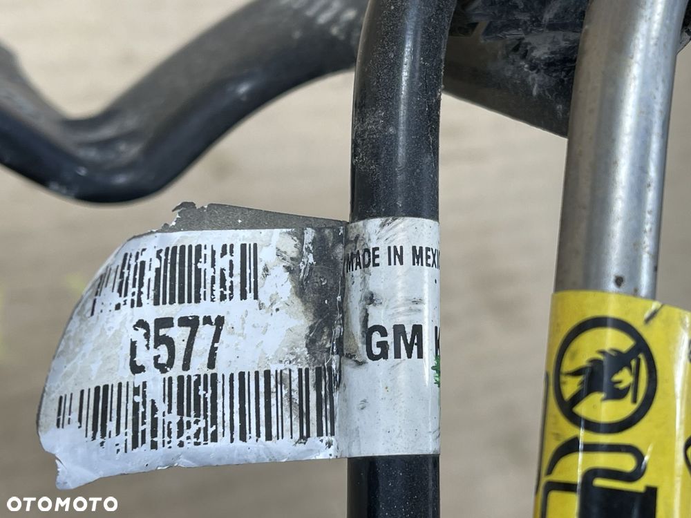 O2 CADILLAC ESCALADE IV 2014 - 6.2 PRZEWODY PALIWA RURKI WĘŻE 23256467 - 3