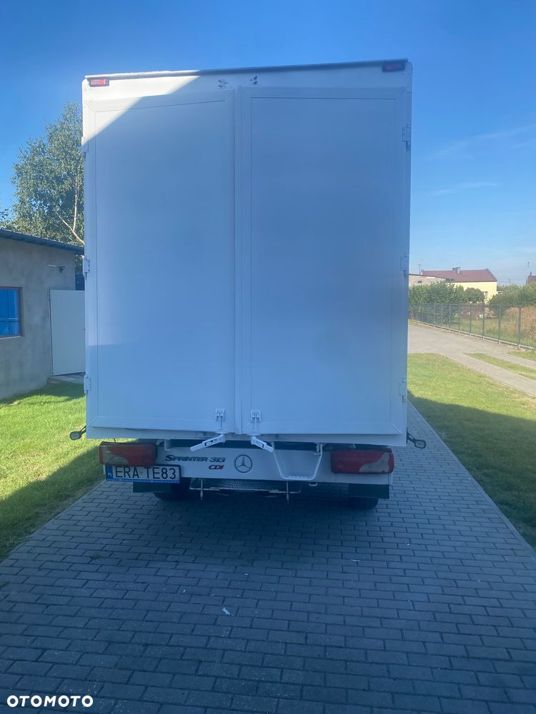 Mercedes-Benz Sprinter - 5
