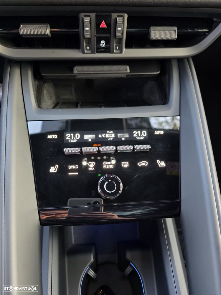 Porsche Macan Standard - 10