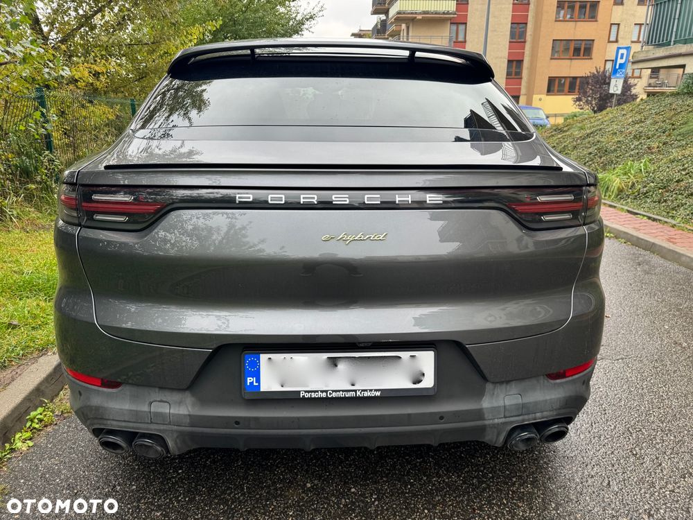 Porsche Cayenne Coupe E-Hybrid - 10