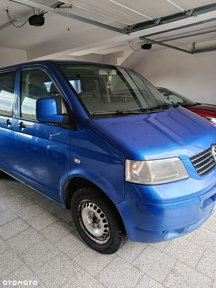 Volkswagen Transporter - 1