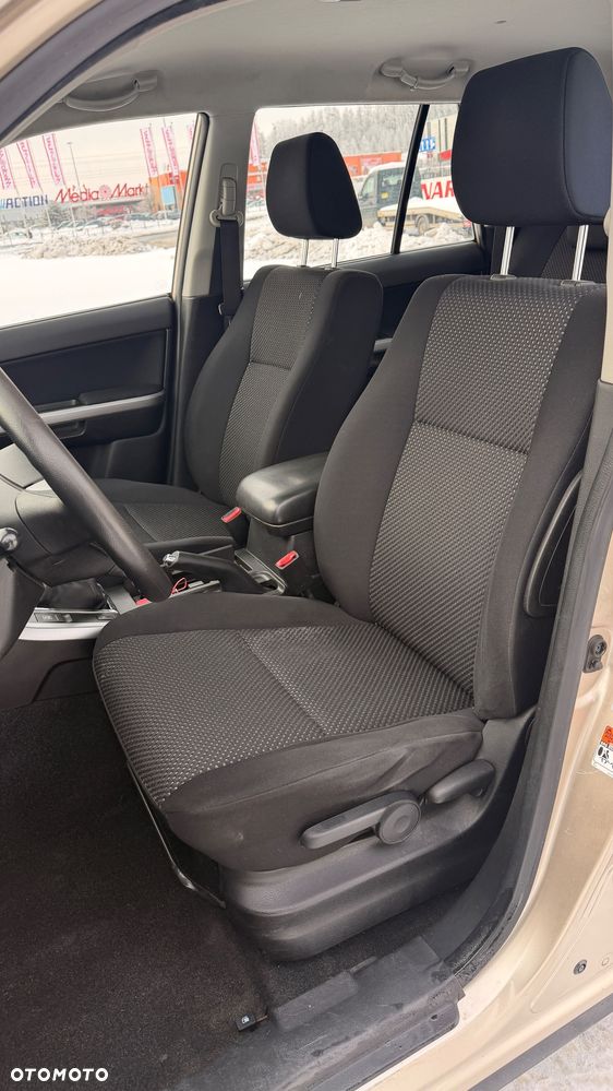 Suzuki Grand Vitara 1.9 DDiS Club - 10