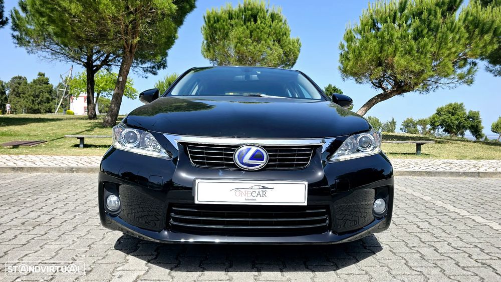 Lexus CT 200h 09 P.Dynamic - 15
