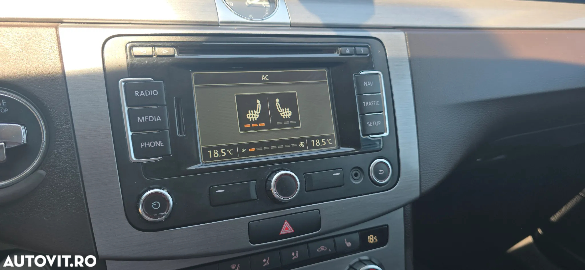 Volkswagen Passat Variant 2.0 TDI BlueMotion Technology Exclusive - 20