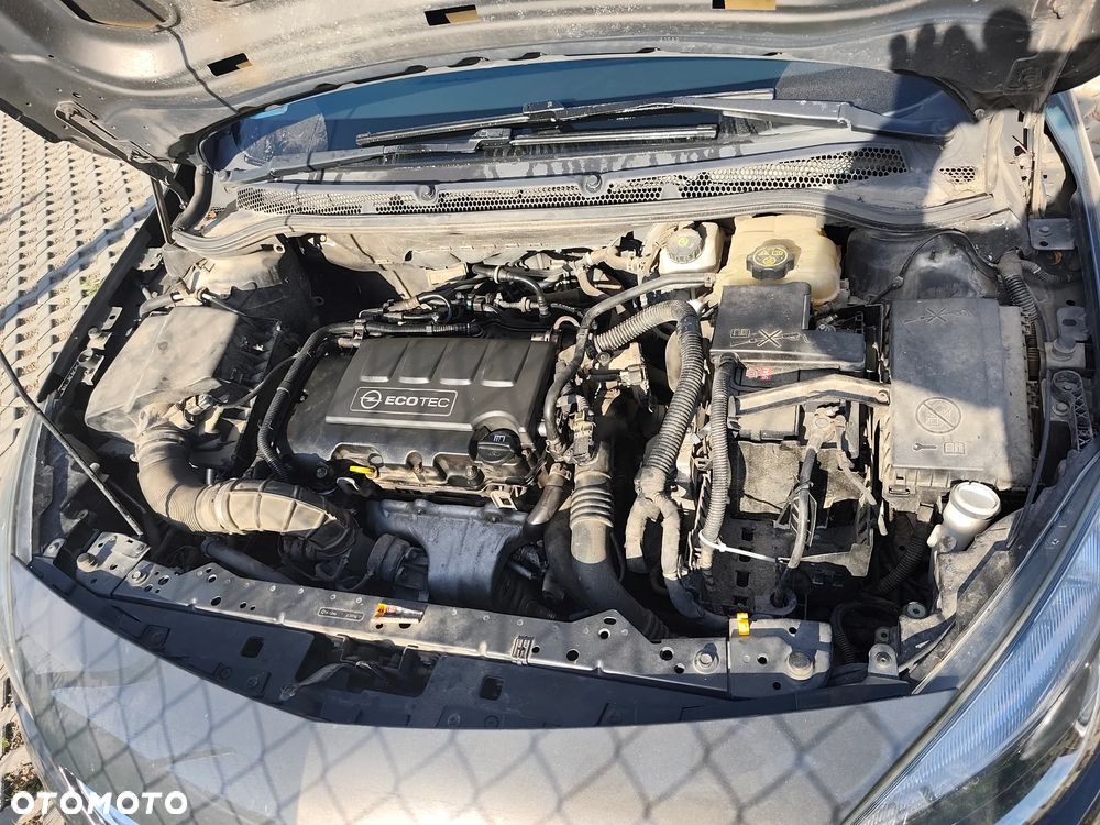 Opel Astra 1.4 T Sport - 14