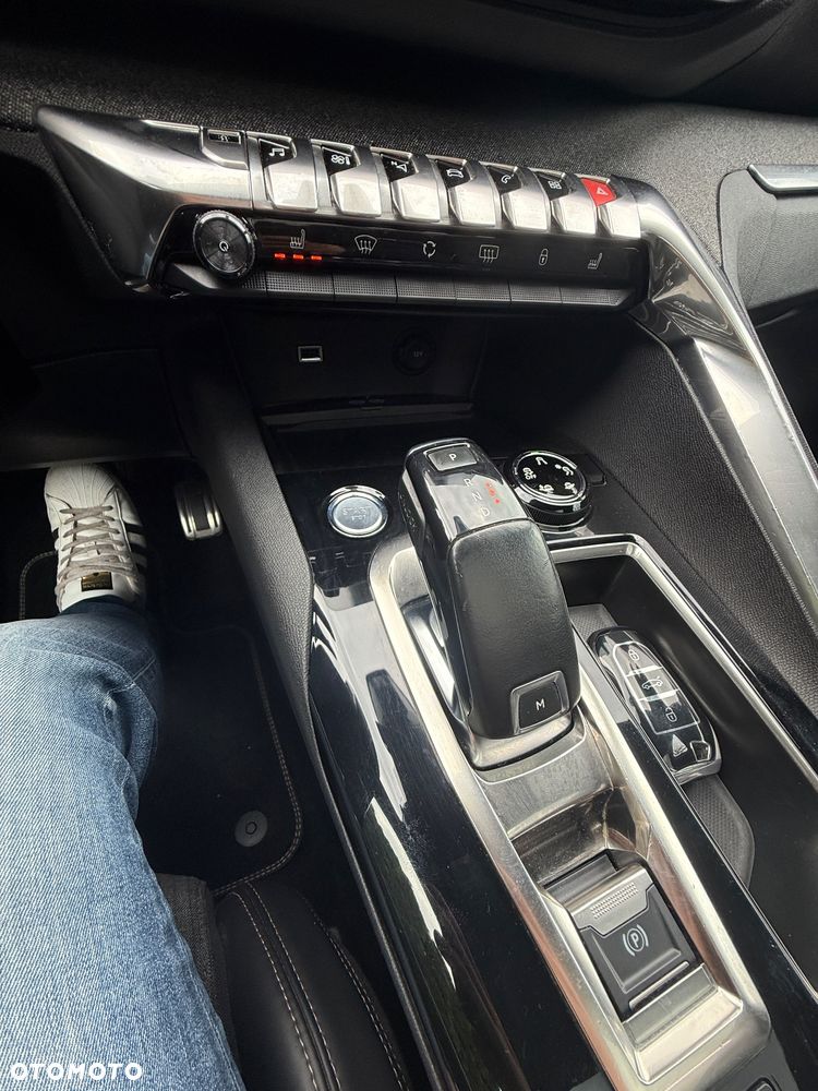 Peugeot 3008 2.0 BlueHDi GT S&S EAT8 - 33