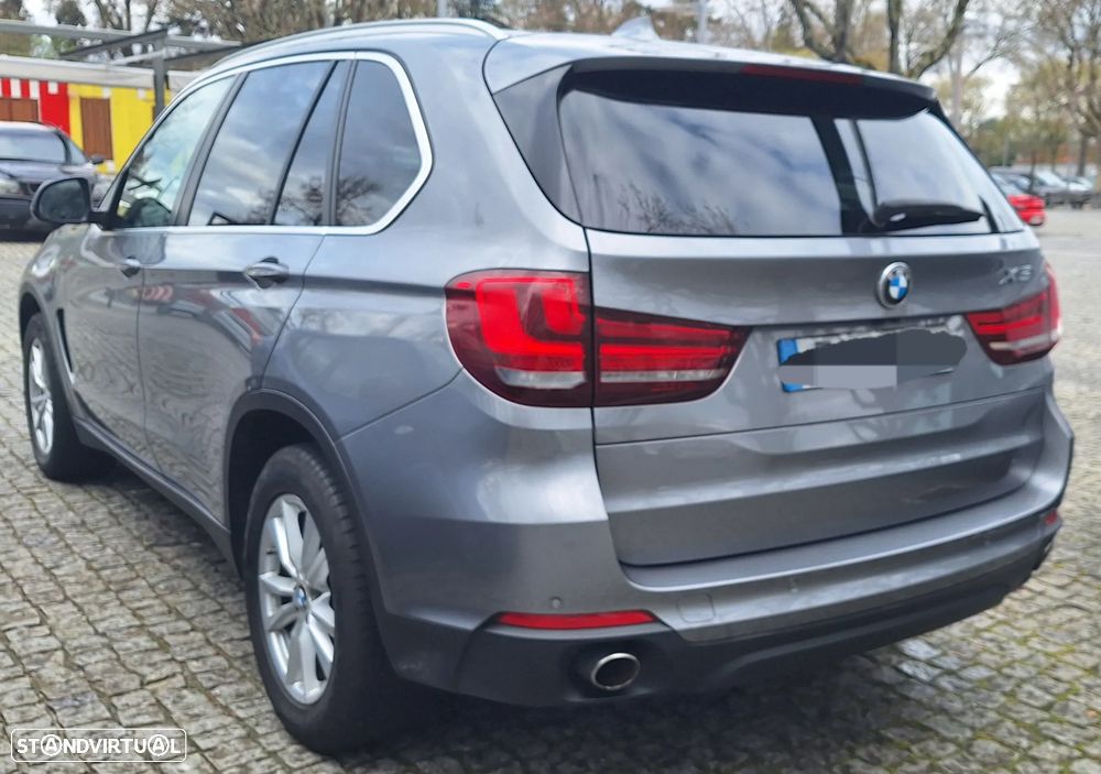 BMW X5 25 d sDrive Comfort 7L - 3