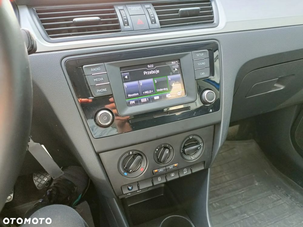Skoda RAPID 1.2 TSI Active - 14