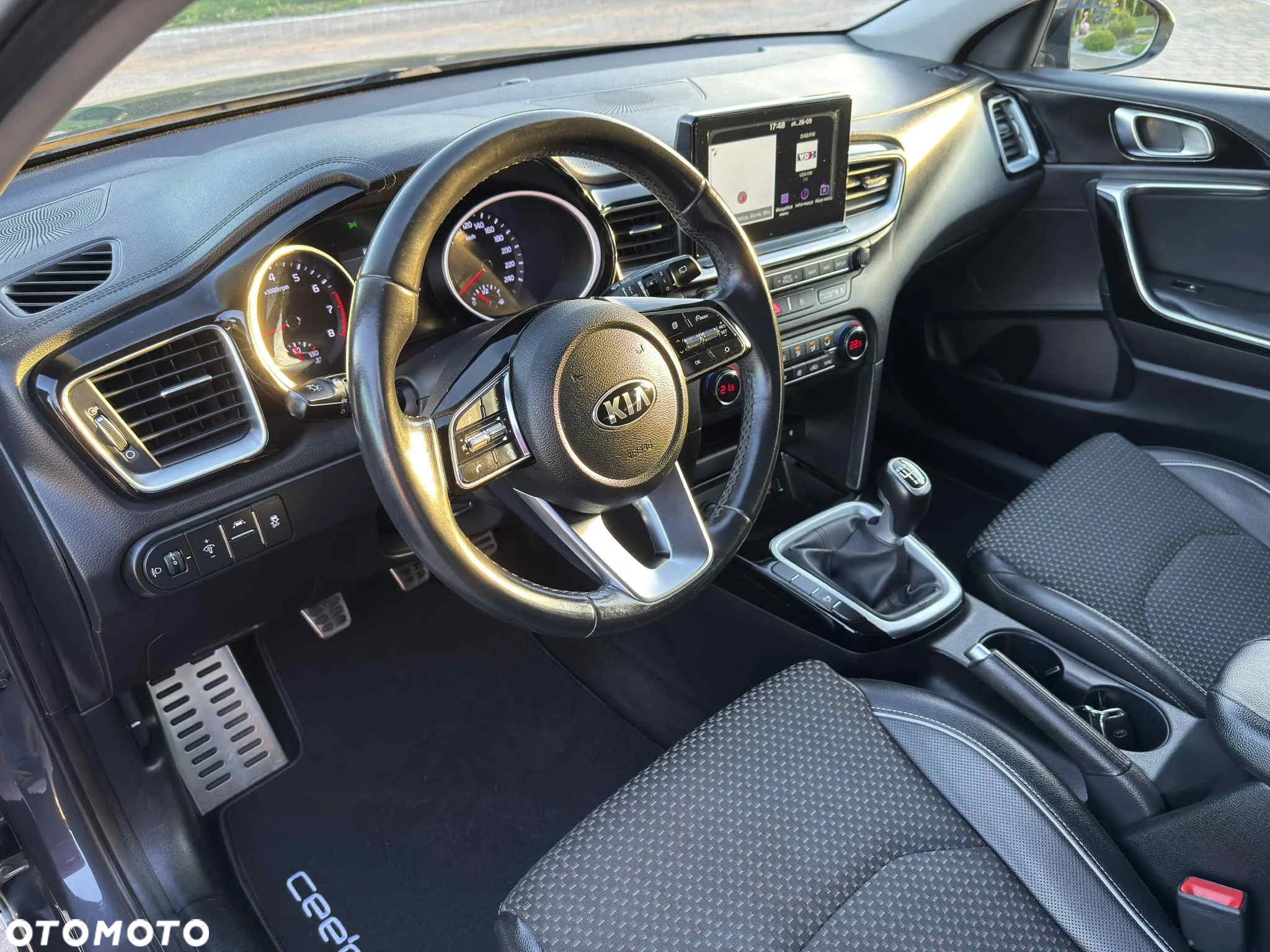 Kia Ceed - 20