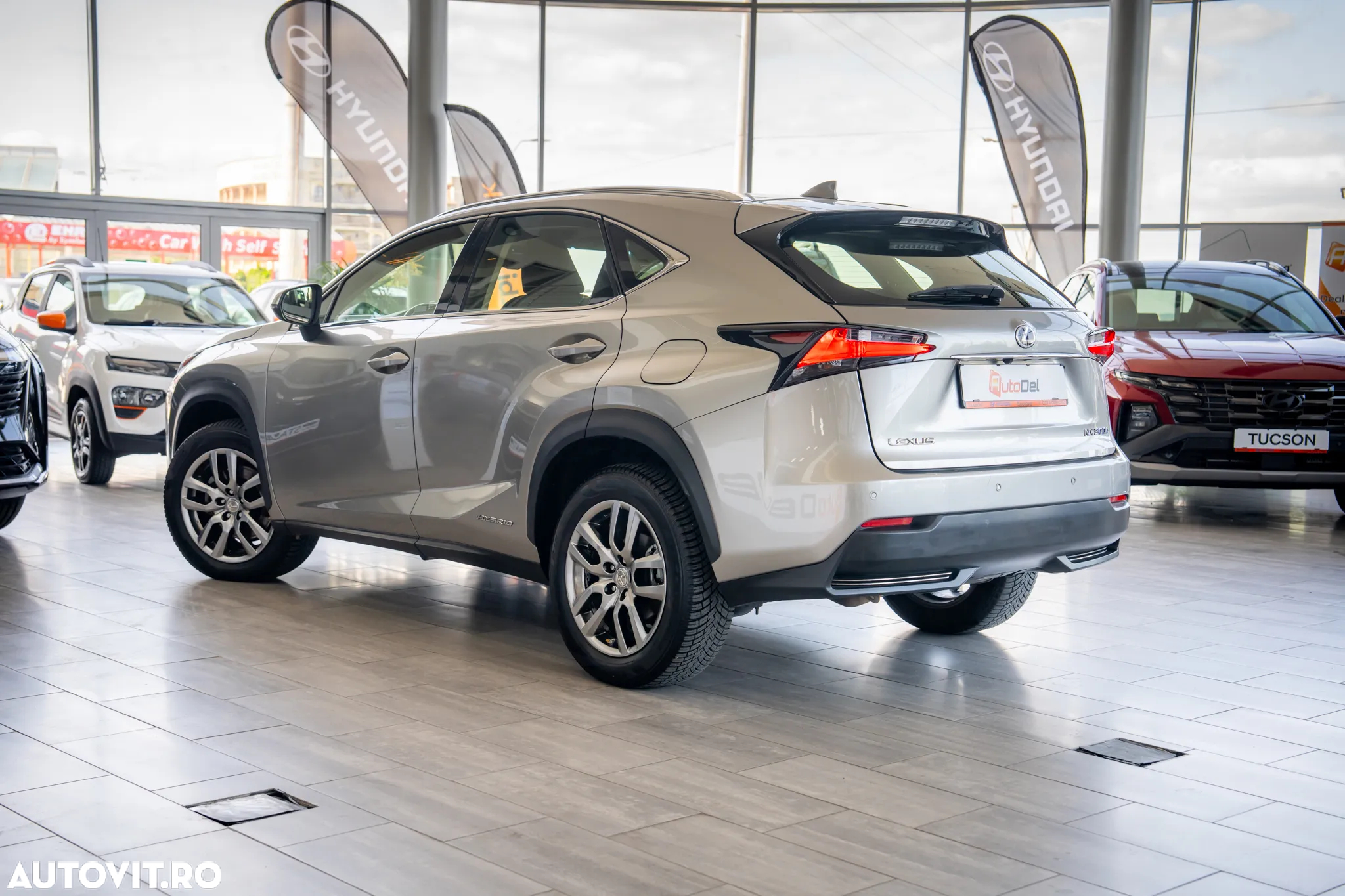 Lexus Seria NX 300h AWD Business - 3